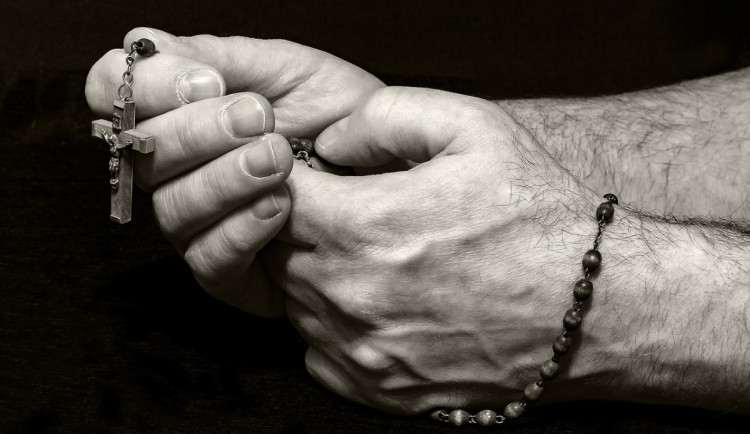 Pracovník biskupství se obtěžování tentokrát nedopustil, dříve dostal podmínku za zneužití dětí