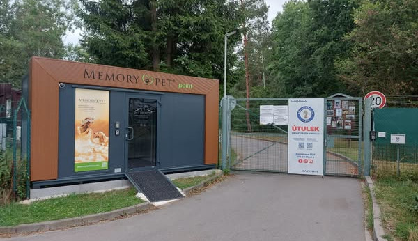 V areálu útulku vzniklo pietní místo pro zvířata, nabízí důstojné rozloučení s mazlíčky