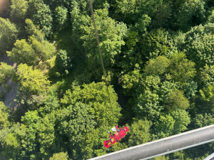 Každá minuta se počítá, apelují záchranáři. Klíčové je přesně určit místo nehody
