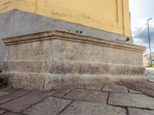 Zpět do minulosti. Kašna v Jihlavě prošla opravou, přibyde i květinová výzdoba