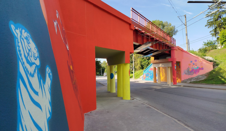 Stav výmalby mostu z 9.8.2025