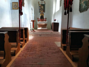 Románský kostel v Dolním Čepí má spravenou střechu, na řadě je výzkum nálezů