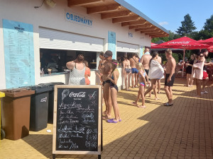 FOTO: S tropickými teplotami ve Vodním ráji stoupá zájem o online nákup vstupenek