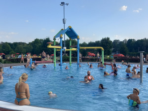 FOTO: S tropickými teplotami ve Vodním ráji stoupá zájem o online nákup vstupenek