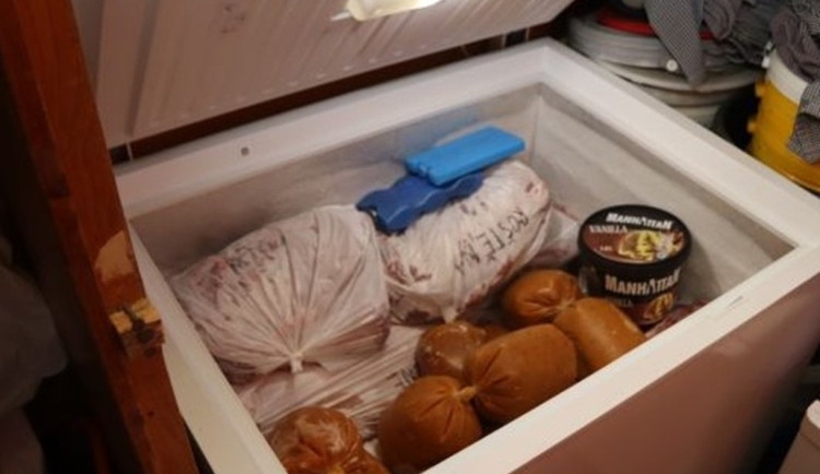 Kriminalisté dopadli dvojici, která ukradla přes tisíc kilo masa. Foto: Se svolením Policie ČR