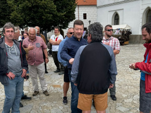 Tomio Okamura zneužil městskou akci, říká radnice. Jel jsem kolem, hájil se politik