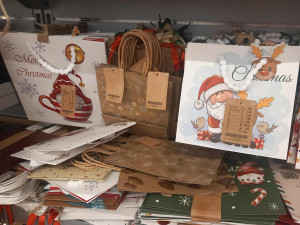 Vánoční sezona zahájena. První obchod v Jihlavě začal nabízet vánoční sortiment