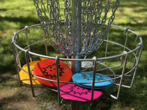 Jihlavská Drbna zve na setkání s čtenáři: Budeme povídat a zahrajeme si discgolf