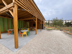 FOTO: Školy na Jihlavsku mají nové venkovní učebny. Podívejte se na tu v Batelově