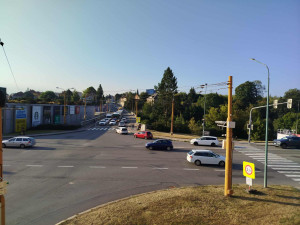 FOTO: Mamataxi po prázdninách opět vyjela do ulic a doprava v Jihlavě kolabuje