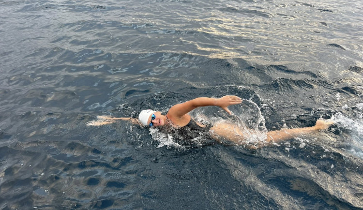 Další úspěch české plavkyně. Andrea Klementová pokořila americký kanál Catalina