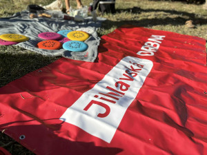 FOTO: V Jihlavě jsme si zahráli disgolf s čtenáři. O dobrou zábavu nebyla nouze