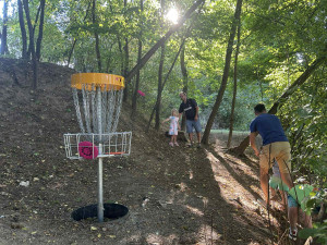 FOTO: V Jihlavě jsme si zahráli disgolf s čtenáři. O dobrou zábavu nebyla nouze