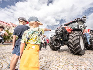 KULTURNÍ TIPY: Dožínky a závod v Jihlavě, trucky v Pávově,  na dechovku do Cerekve