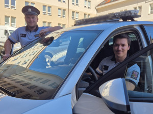 Žena u Luk nad Jihlavou chtěla spáchat sebevraždu. Policisté ji zachytili v pádu