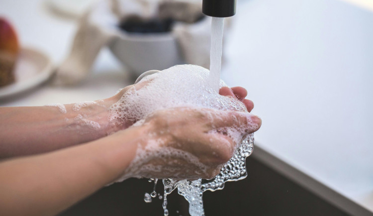 I Vysočinou se šíří žloutenka. Pozor na sdílené pití a svačiny, apelují hygienici