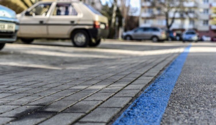 Opava rozšiřuje zóny placeného stání, parkování zdarma tam bude jen dopoledne