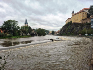 Povodně 2024 na Vysočině: Evakuace 59 lidí, pes v řece, u zoo se rozběhlo kolo
