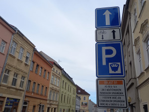 Parkování v Jihlavě XVII: Autem do Horáckého divadla? To není žádný problém