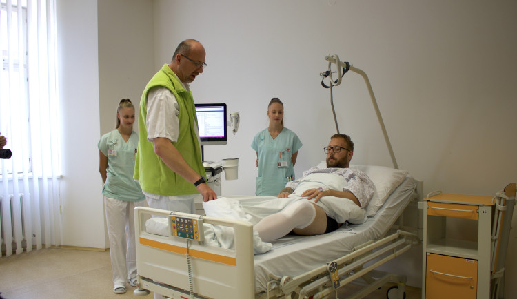 Lékaři v Brně využijí novou technologii. Umožní jim operovat na druhém konci světa