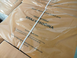 Čtvrteční příprava volebních lístků na jihlavské radnici