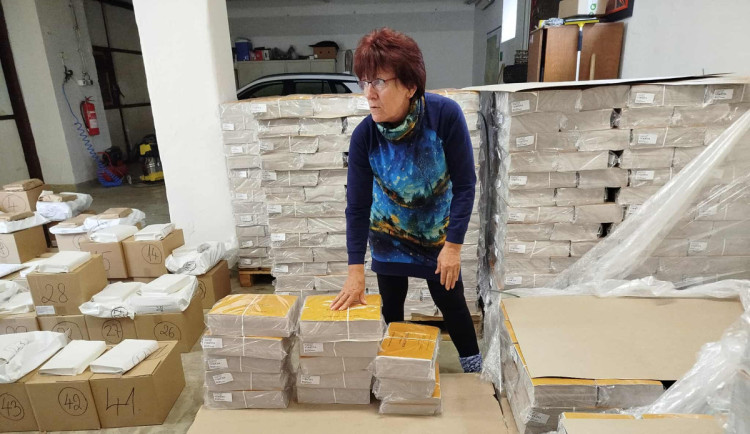 Čtvrteční příprava volebních lístků na jihlavské radnici