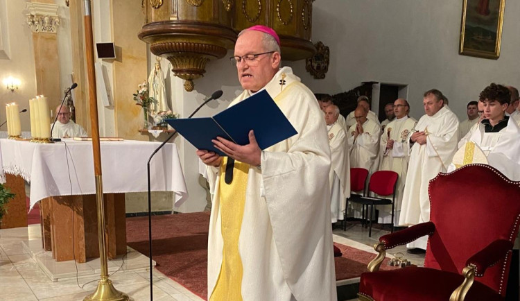 Děkana Lautnera upálili při čarodějnických procesech. Arcibiskup Nuzík rehabilitoval jeho památku