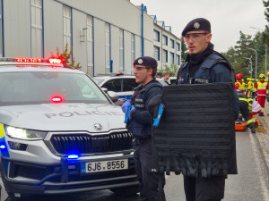 Cvičení IZS: Do školy v Chotěboři vběhnul útočník. Nikomu nic nehrozí, ujistila policie