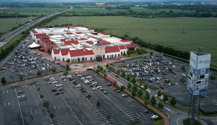 K Šantovce i Olympia. Firma Redstone koupila nákupní centrum na okraji Olomouce
