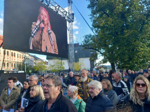 V Jihlavě lidé říkají „ne“ komunistům. Stále je velká naděje, sdělila Vašáryová