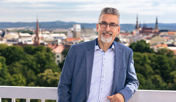 VOLBY 2025: Kumulovat funkce nebudu, říká budoucí poslanec a primátor Olomouce Žbánek