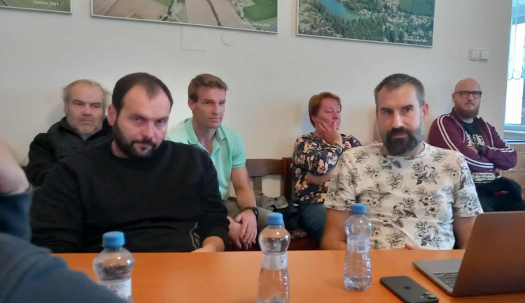 Nový starosta Pavel Koníř (vpravo) a druhý místostarosta Milan Brtnický (vlevo).