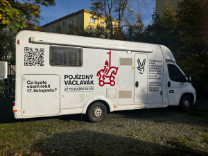 Do Jihlavy přijede obytný vůz Václav, diskutovat chce o hodnotách sametové revoluce