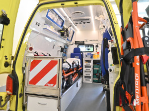 Řidič v Jihlavě nedal přednost a naboural auto jedoucí po hlavní. Škoda je 200 tisíc