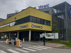 Třebíčská nemocnice v problémech. Topí se v dluzích, chybí lékaři i další personál