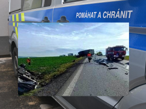 Řidič na Jihlavsku zemřel při nehodě. Čelně se srazil s náklaďákem