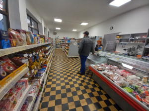 VIDEO: Prodejna v Řehořově se dostala do 21. století. Nově je to samoobsluha