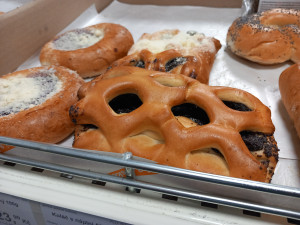 VIDEO: Prodejna v Řehořově se dostala do 21. století. Nově je to samoobsluha