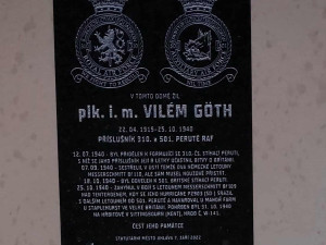 Pamětní deska v Jihlavě.