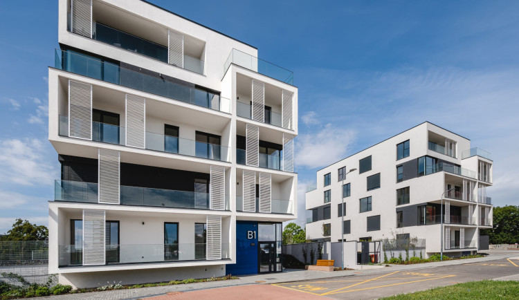 Smrtící daň z bytu nechceme, zdraží bydlení, odmítají návrh Olomouce developeři. Město couvá