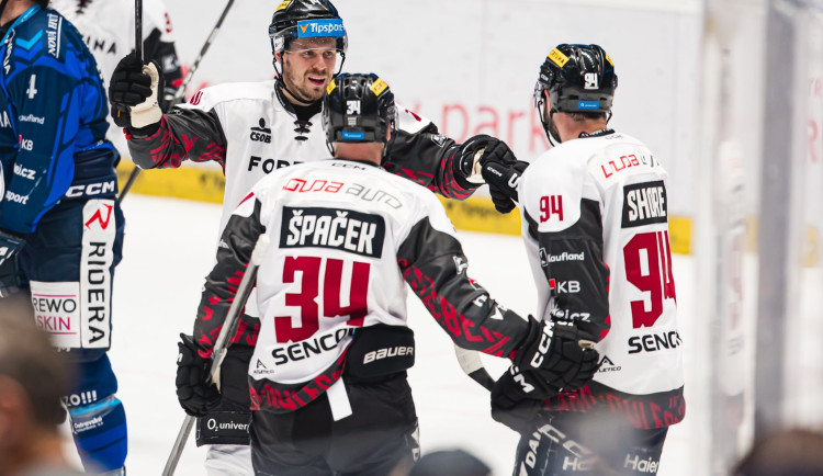 Sparta zvládla dohrávku ve Vítkovicích, dvěma góly jí pomohl Shore