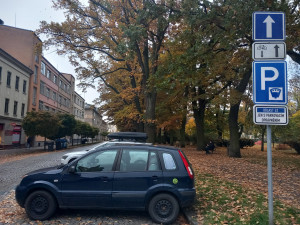 Parkování v Jihlavě XX: U Štefánikova náměstí se měnila pravidla