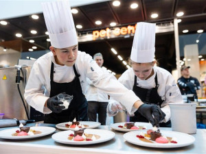 Kam o víkendu: Hudba, kuchaři a světýlková stezka v Jihlavě. Kněžice ožijí jarmarkem