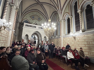 VIDEO: Jihlavská kaple se večer otevřela veřejnosti. Prohlídka zajímala stovky lidí