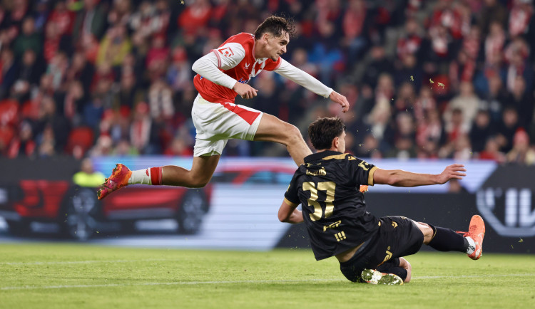 Fotbalisté Slavie vyhráli nad Ostravou a prolomili sérii tří remíz