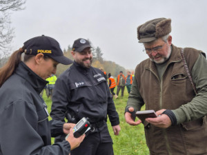 Myslivce na Jihlavsku navštívili policisté. Kontrolovali zbraně i případný alkohol