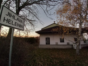 FOTO: Jihlava koupí za dva miliony bývalou poštu. Chce byt a zázemí pro řidiče MHD
