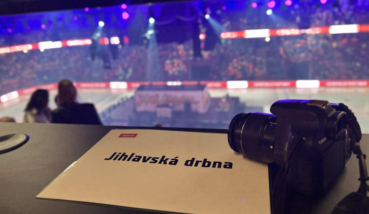 FOTO: Horácká aréna se slavnostně otevírá, tisíce lidí déšť neodradil