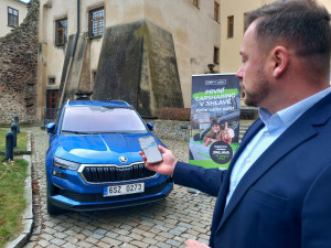 VIDEO: Půjčit si v Jihlavě sdílené auto je jednoduché a za parkování se neplatí