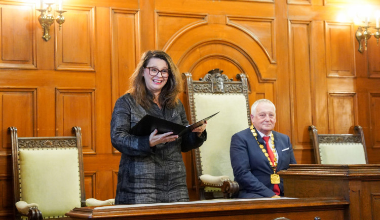 Ředitelka libereckého divadla rezignovala. Za jejím odchodem mají být léta ataků kolegy